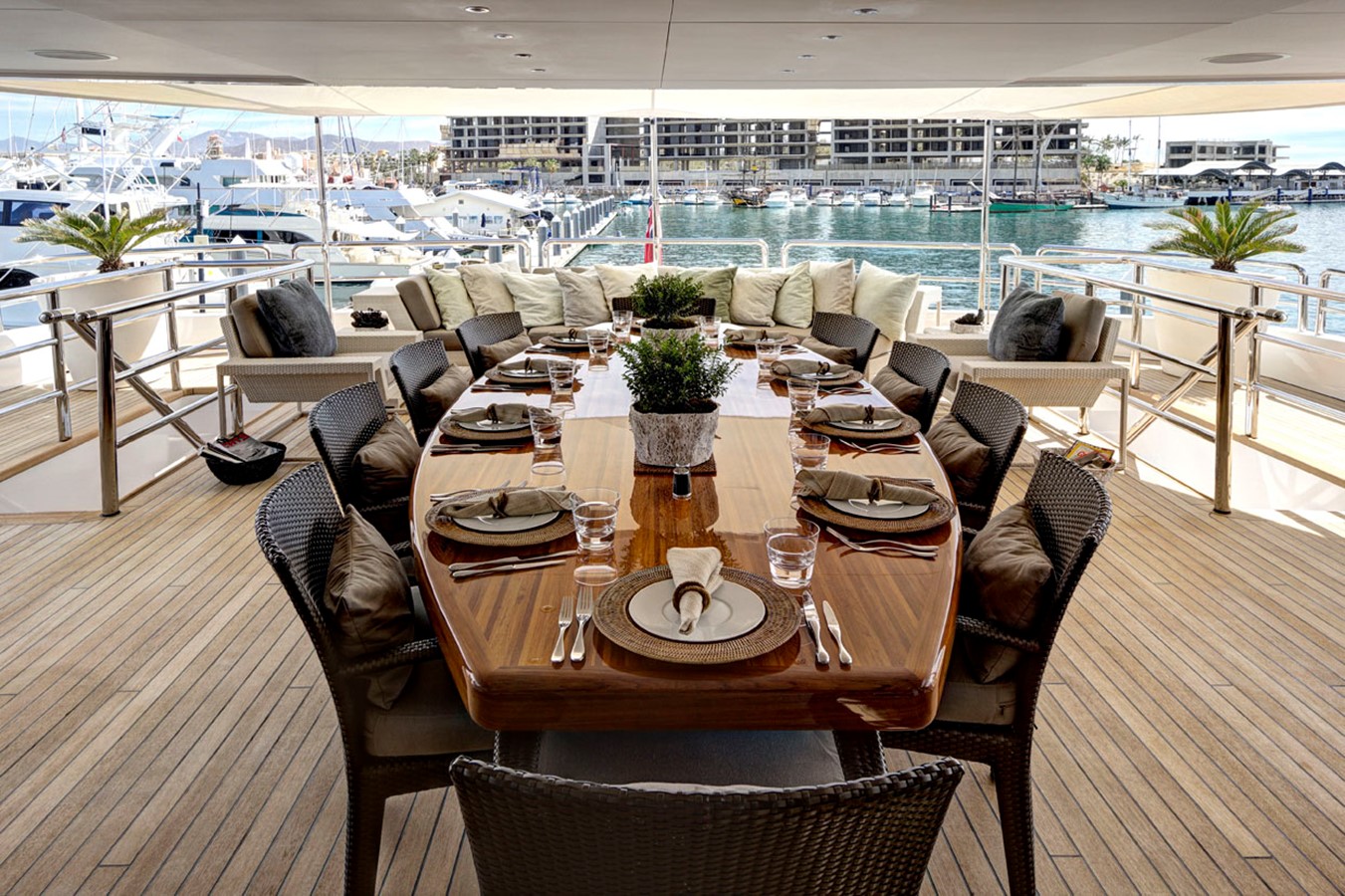 Alfresco dining area  00005.jpg