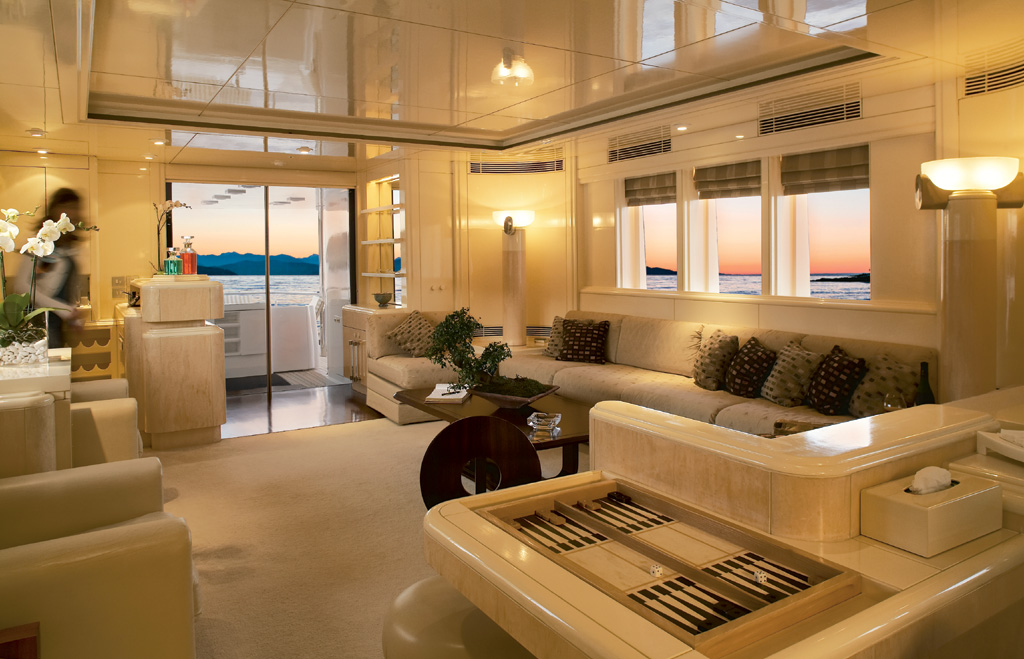 CARMEN-SERENA-Interior.jpg