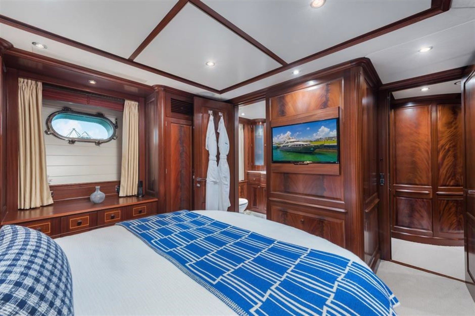 Cabin .jpg
