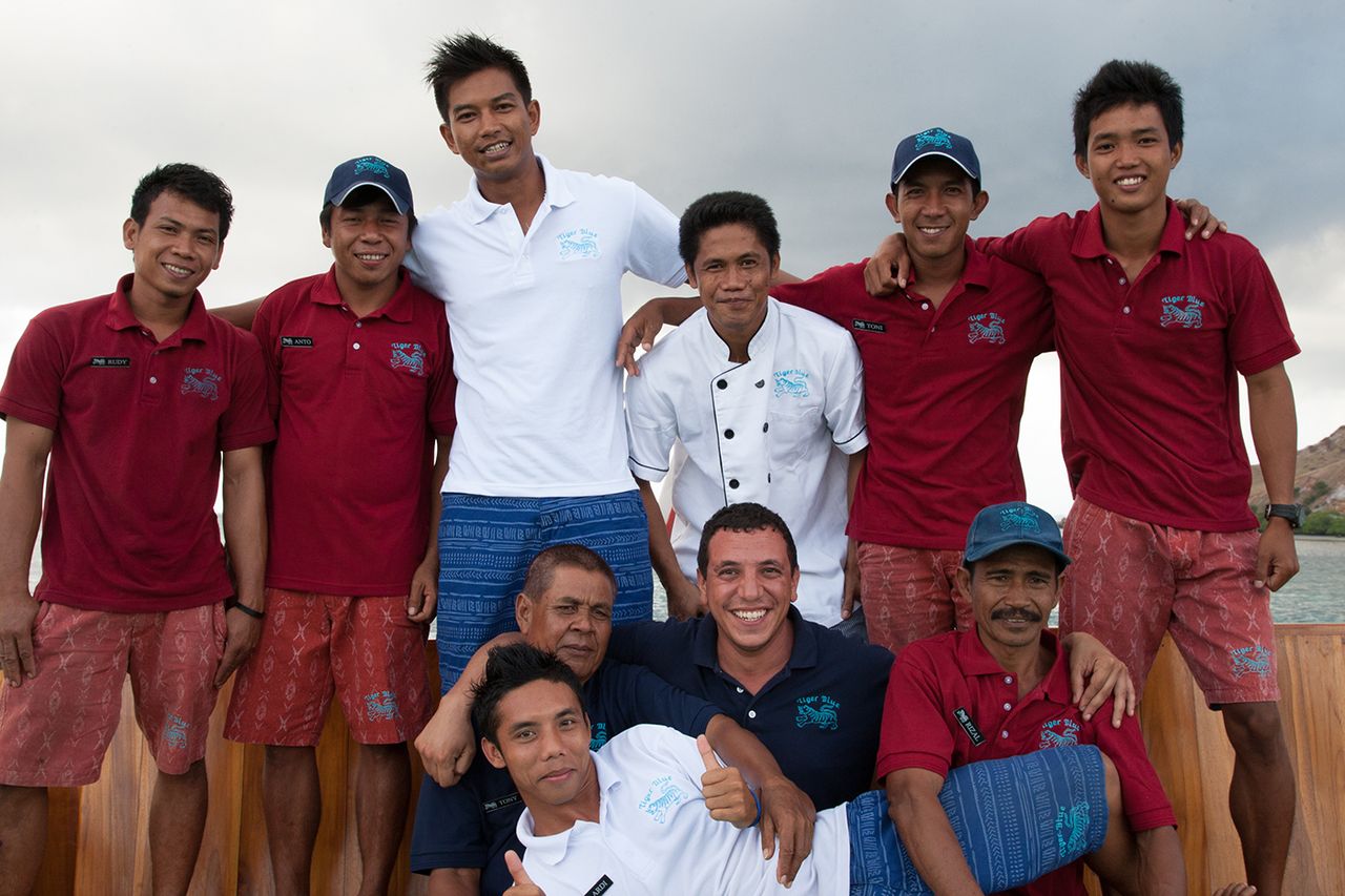 Crew  00004.jpg