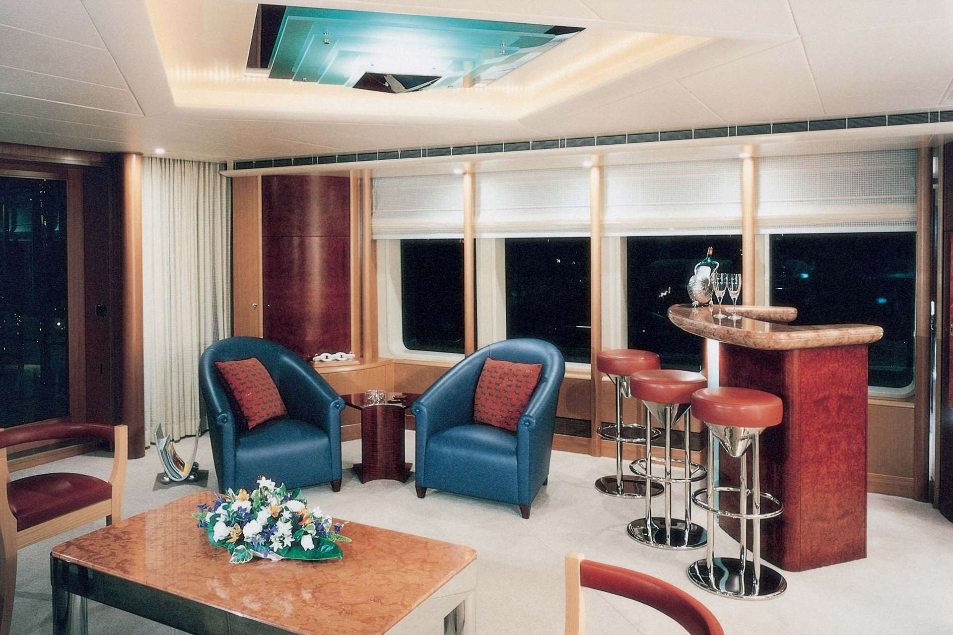 Deck_Lounge.jpg