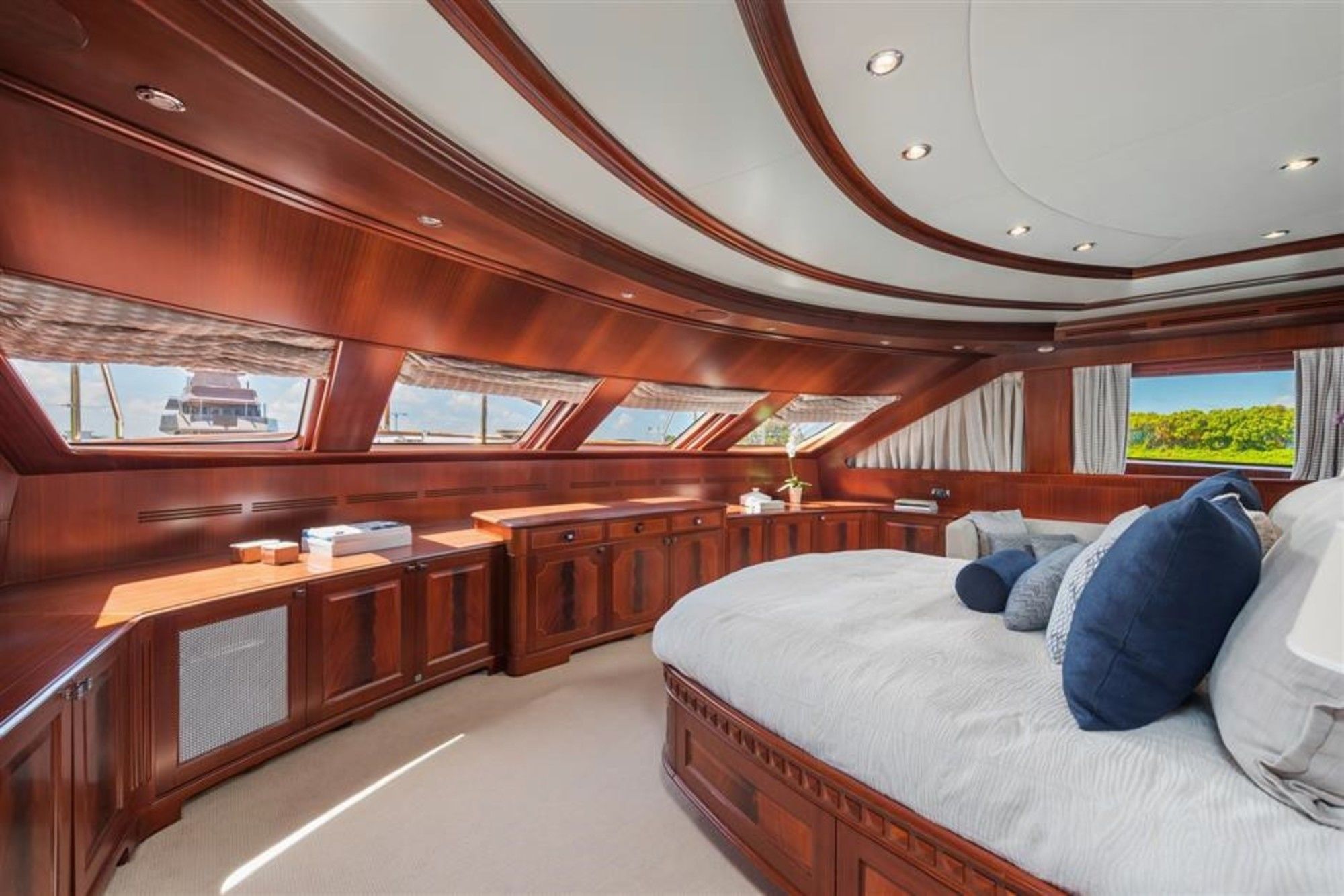 Double Cabin 00003.jpg