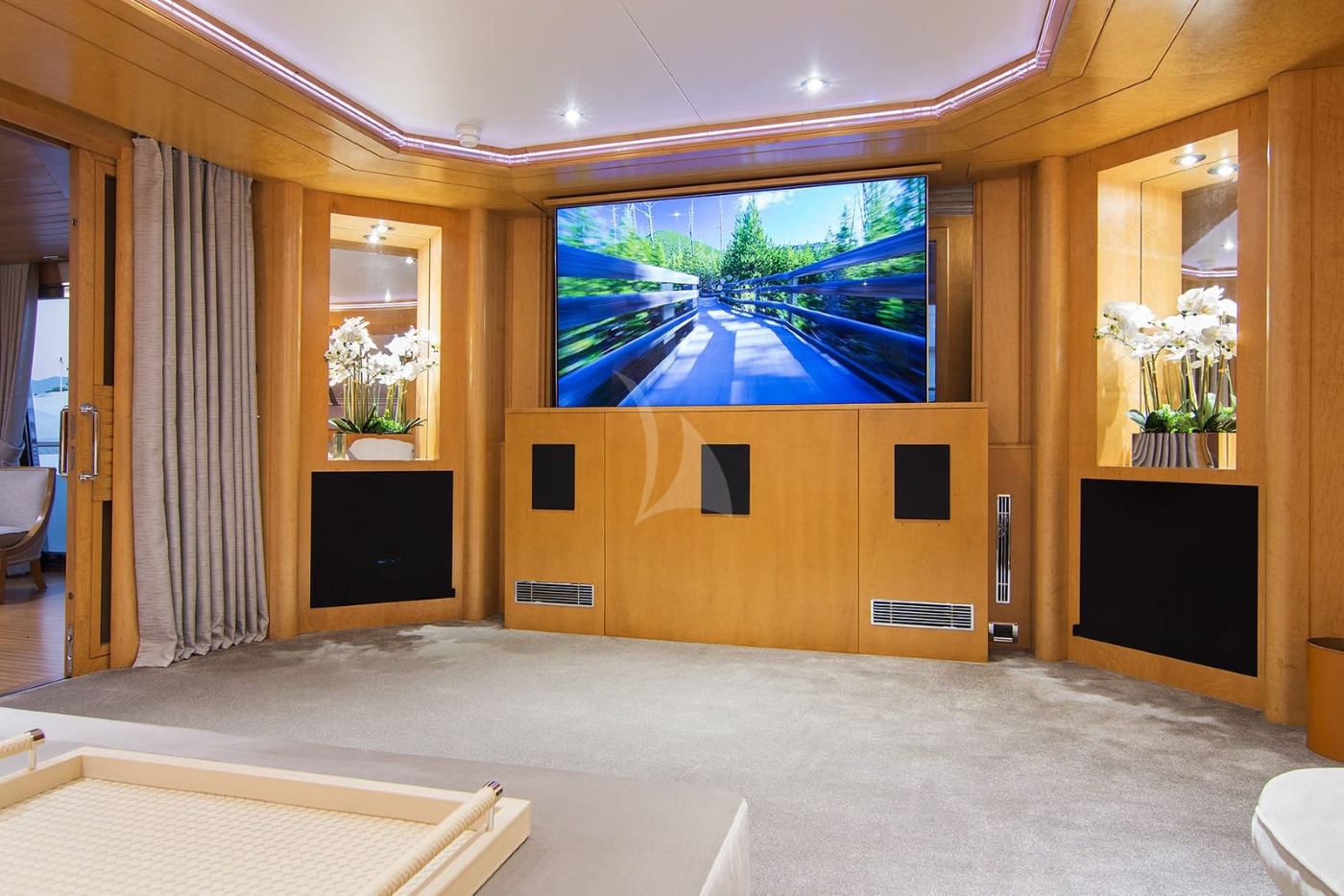 Entertainment Area 01.jpg