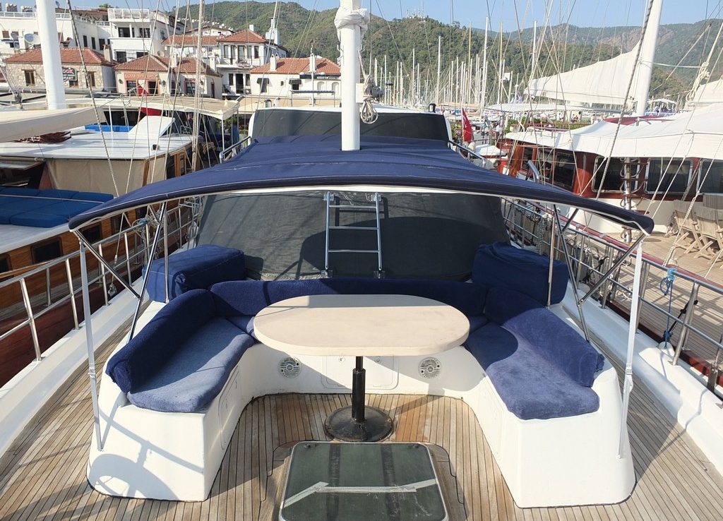 Exterior Living Spaces 00005.jpg