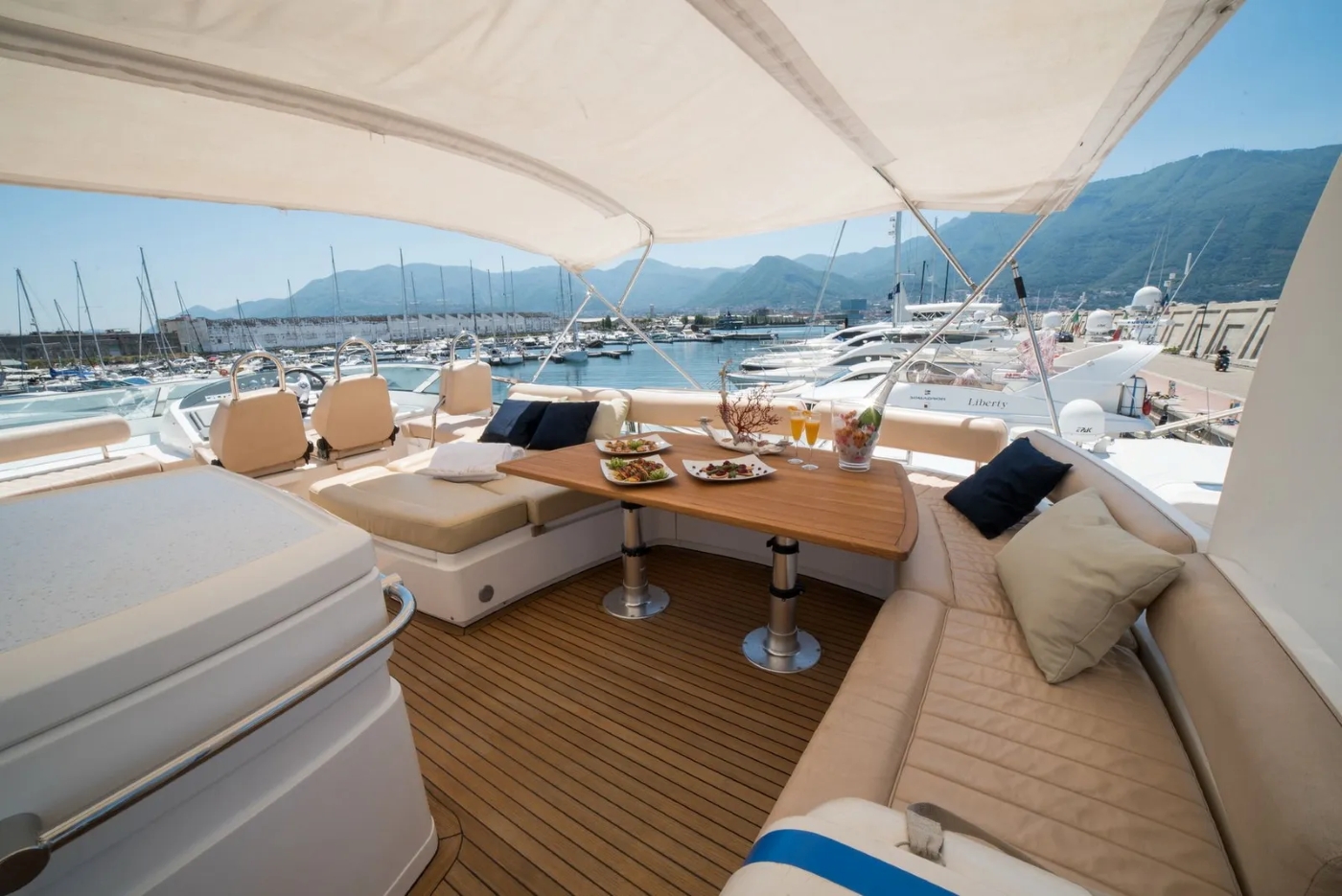 Exterior Relaxation Area With Dining .jpg