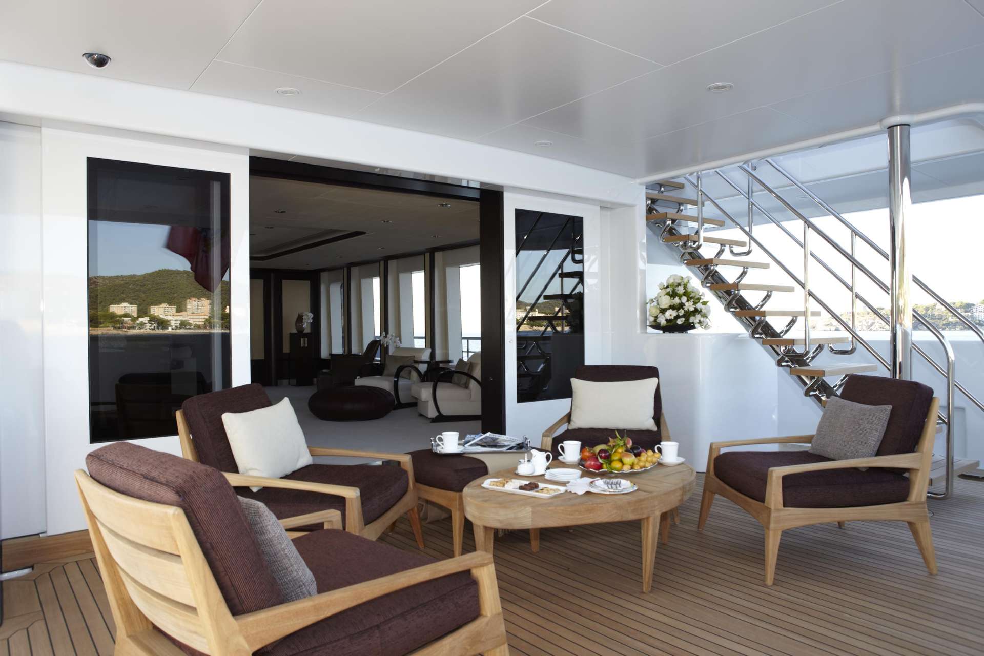 Exterior_main_deck_aft.jpg