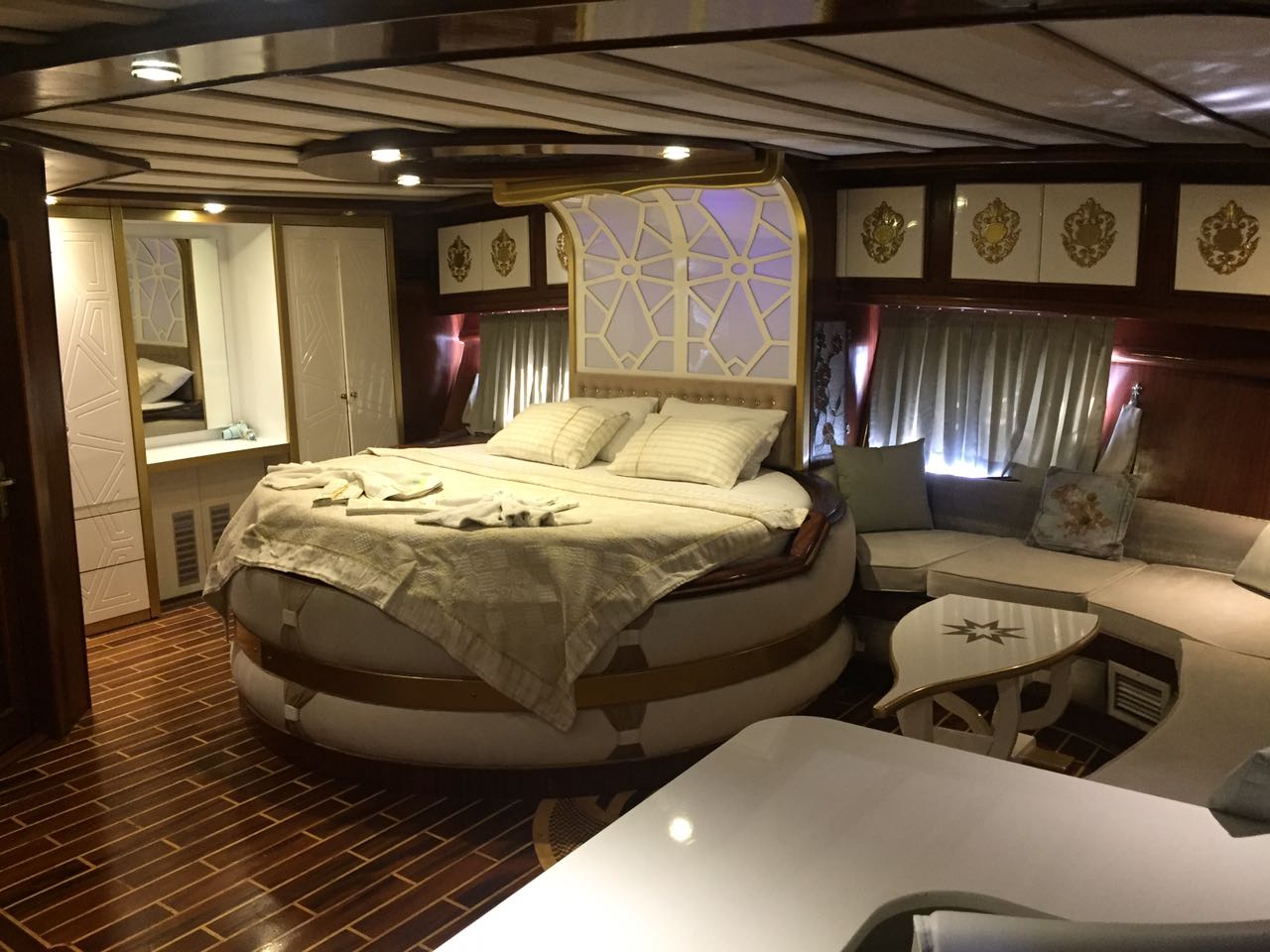 Guest Cabin 00023.jpg