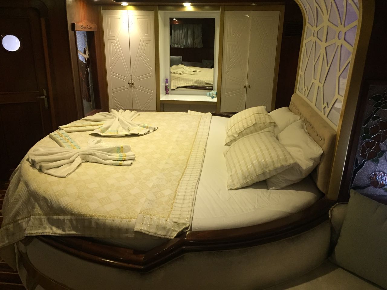 Guest Cabin 00026.jpg