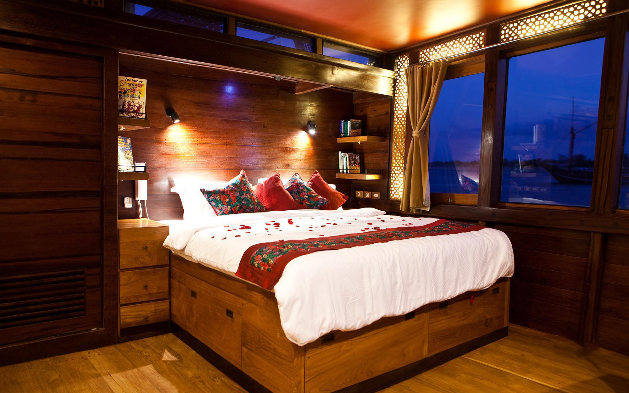 Guest Cabin 58.jpg