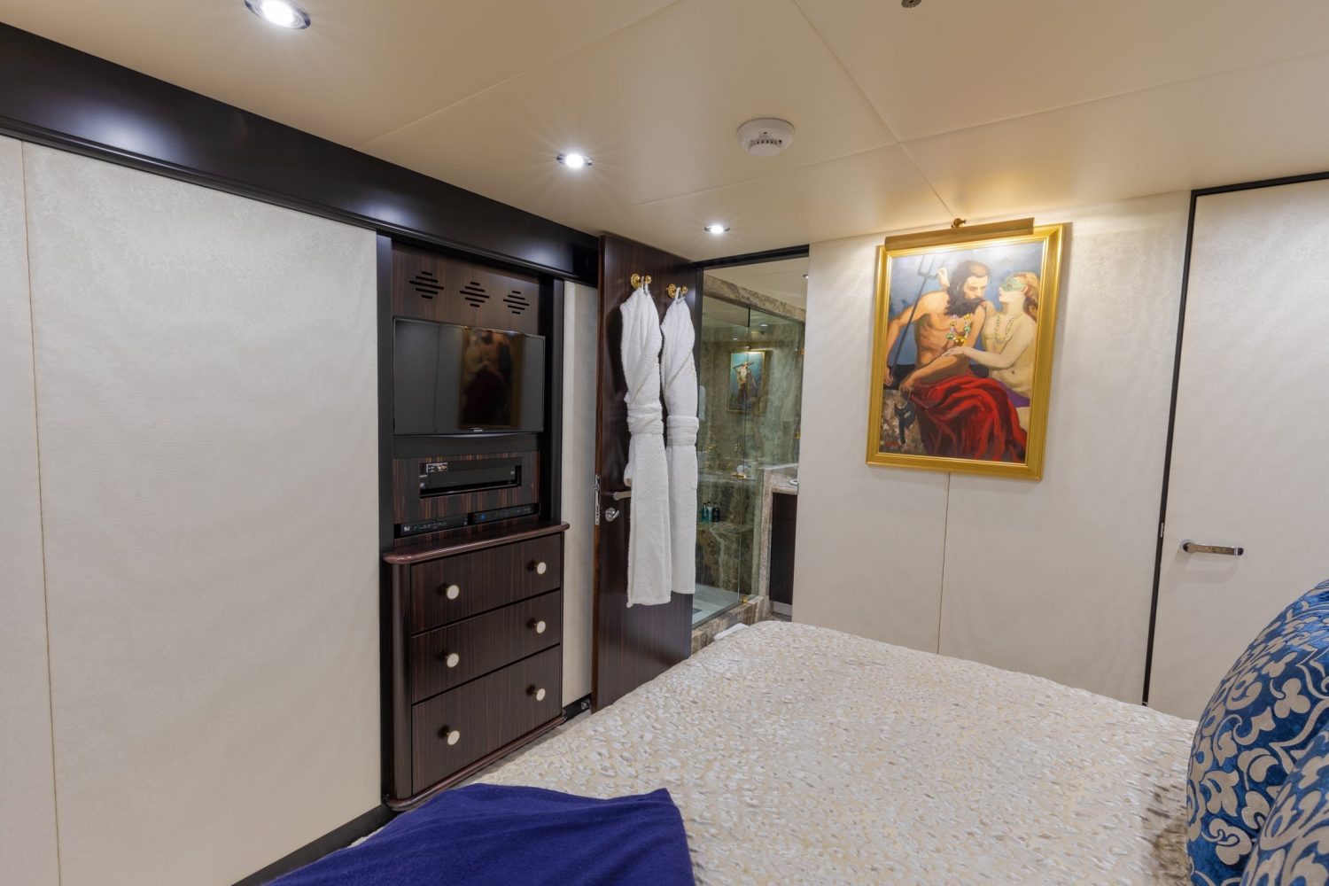 Guest Stateroom (10).jpg