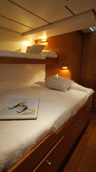 Guest cabin  00004.jpg