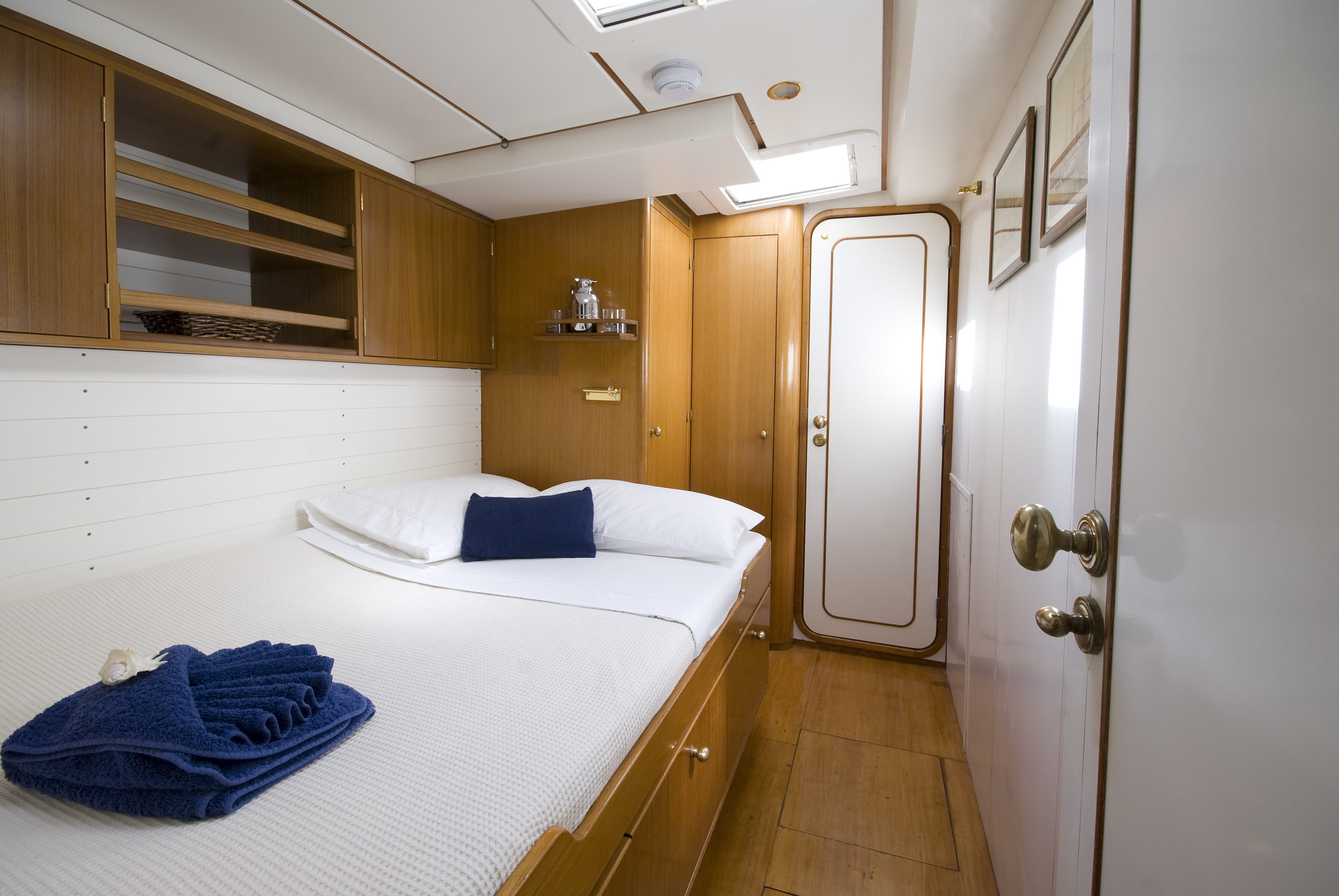Guest cabin  00009.jpg