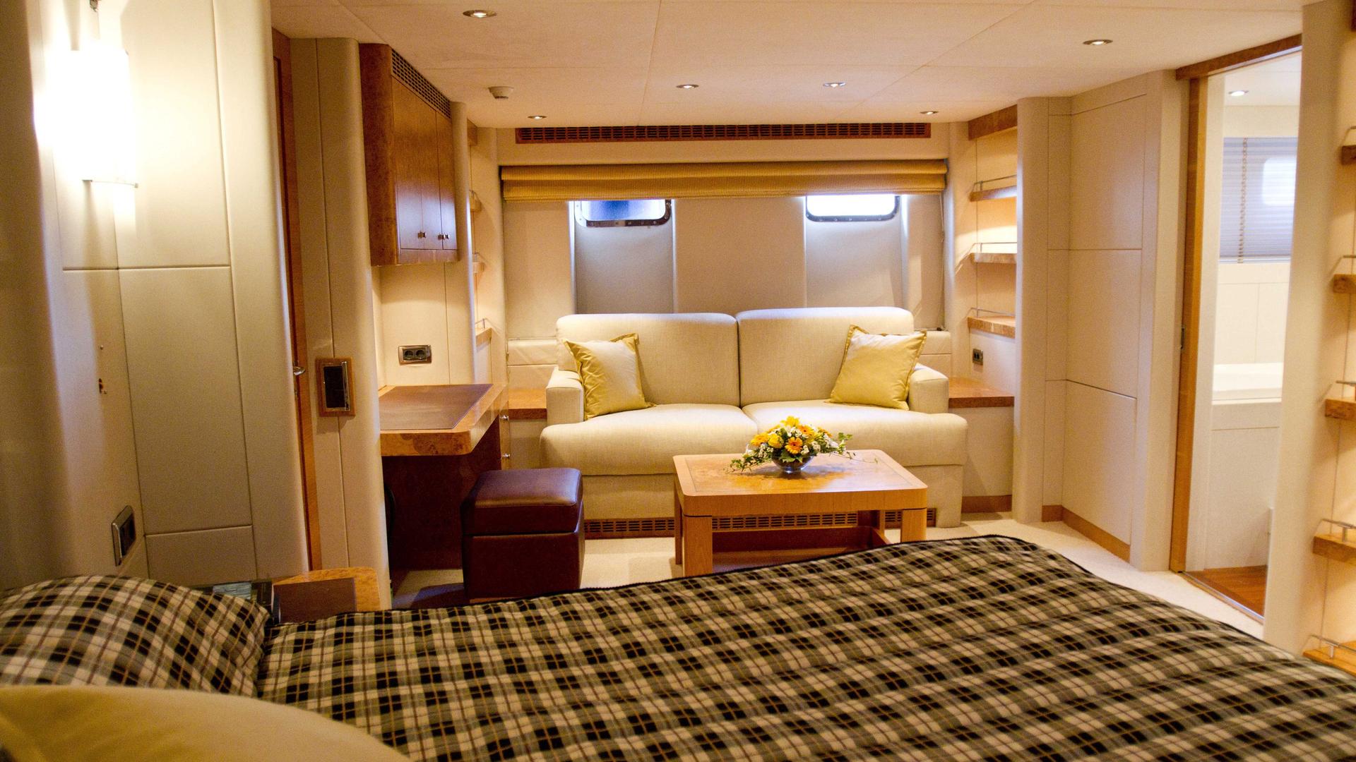 Guest cabin 0856.jpg