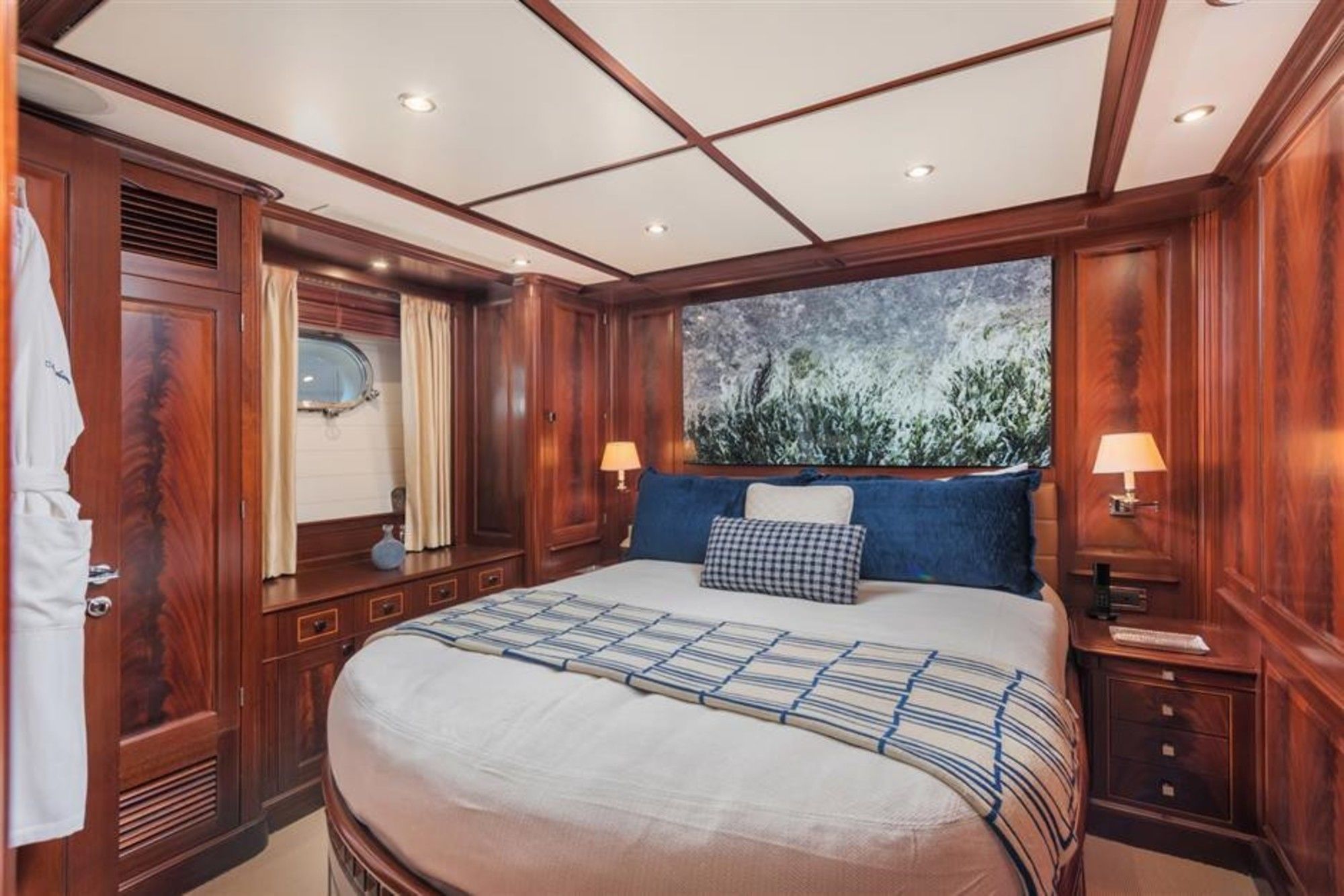 Guest cabin 3094.jpg
