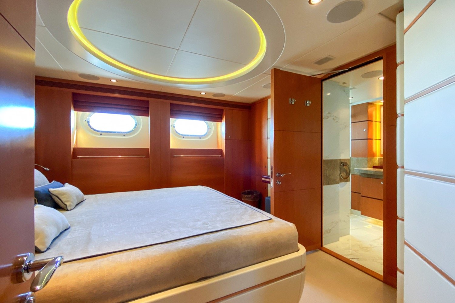 Guest cabin with ensuite.jpg