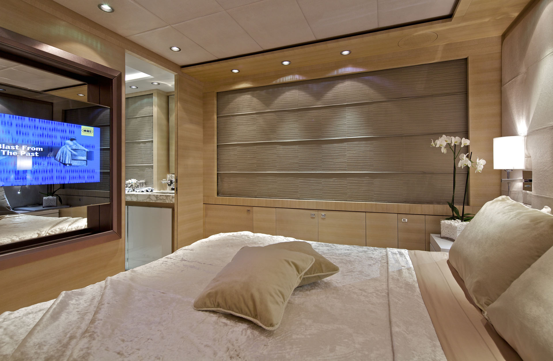 Guest stateroom with en suite .jpg
