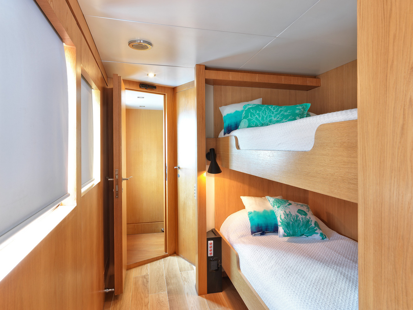 HAPPY DAY MASTER CABIN'S PULLMANS.jpg