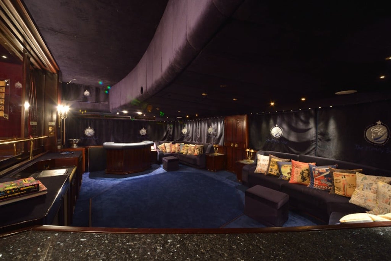 Interior - Disco Club.jpg