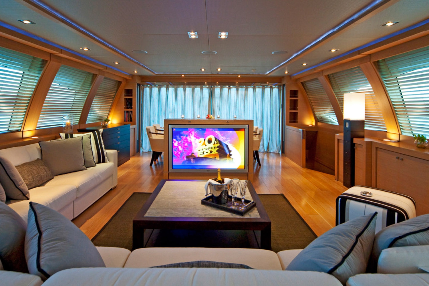 Interior 00005.jpg