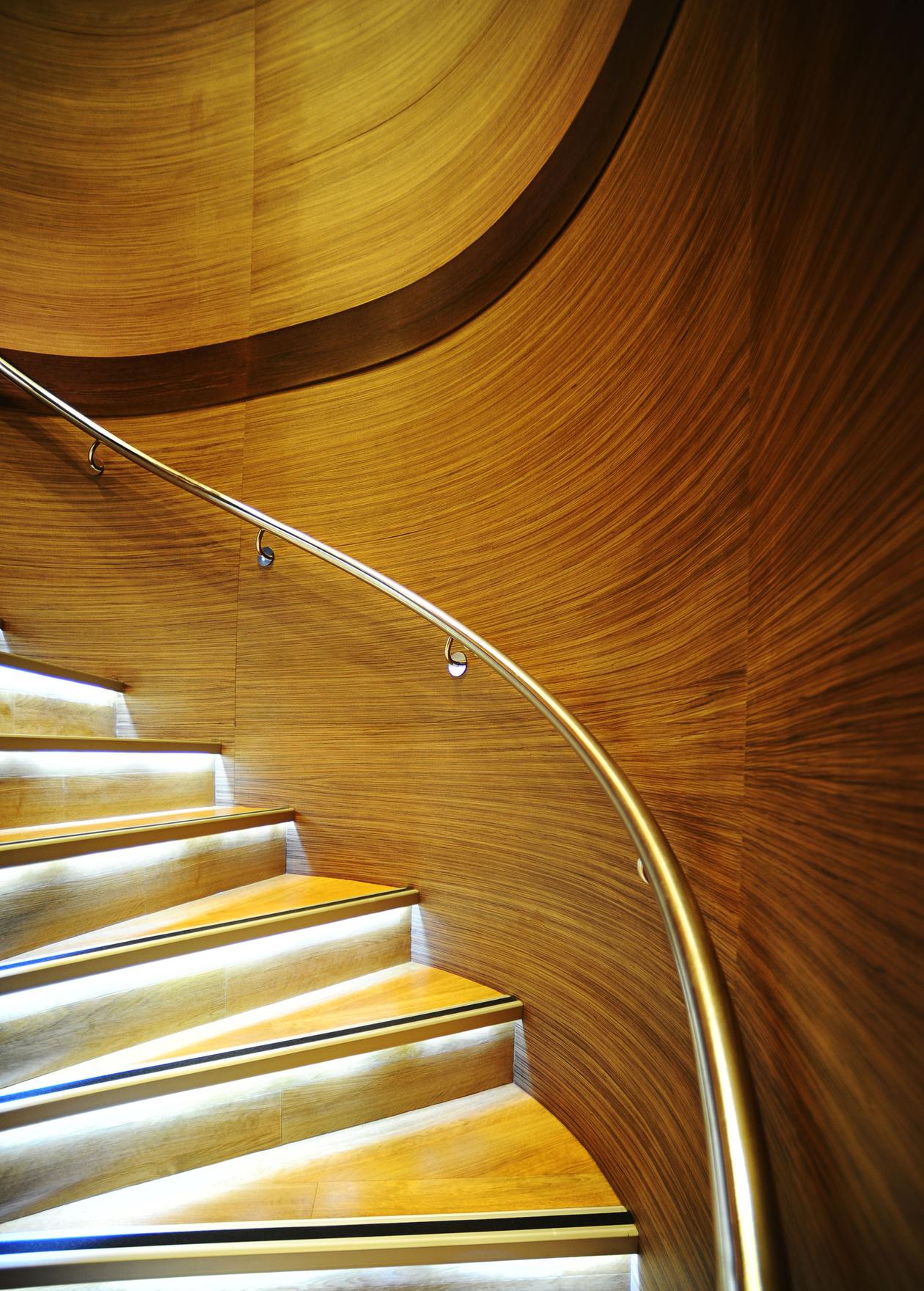 Interior 00010.jpg