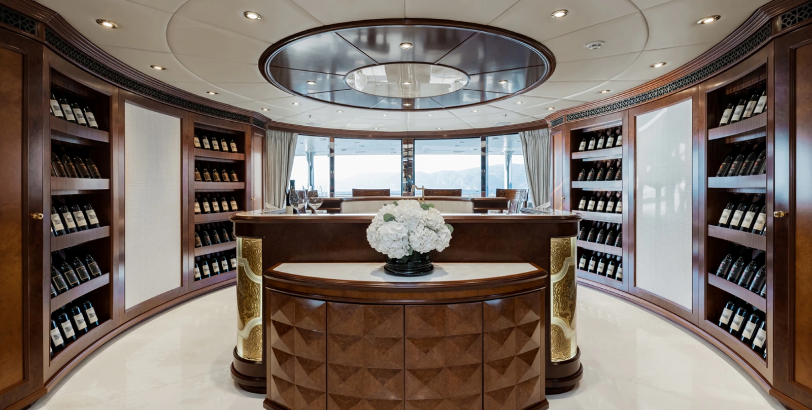 Interior Bar Area 01.jpg