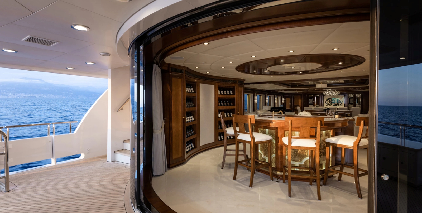 Interior Bar Area 02.jpg