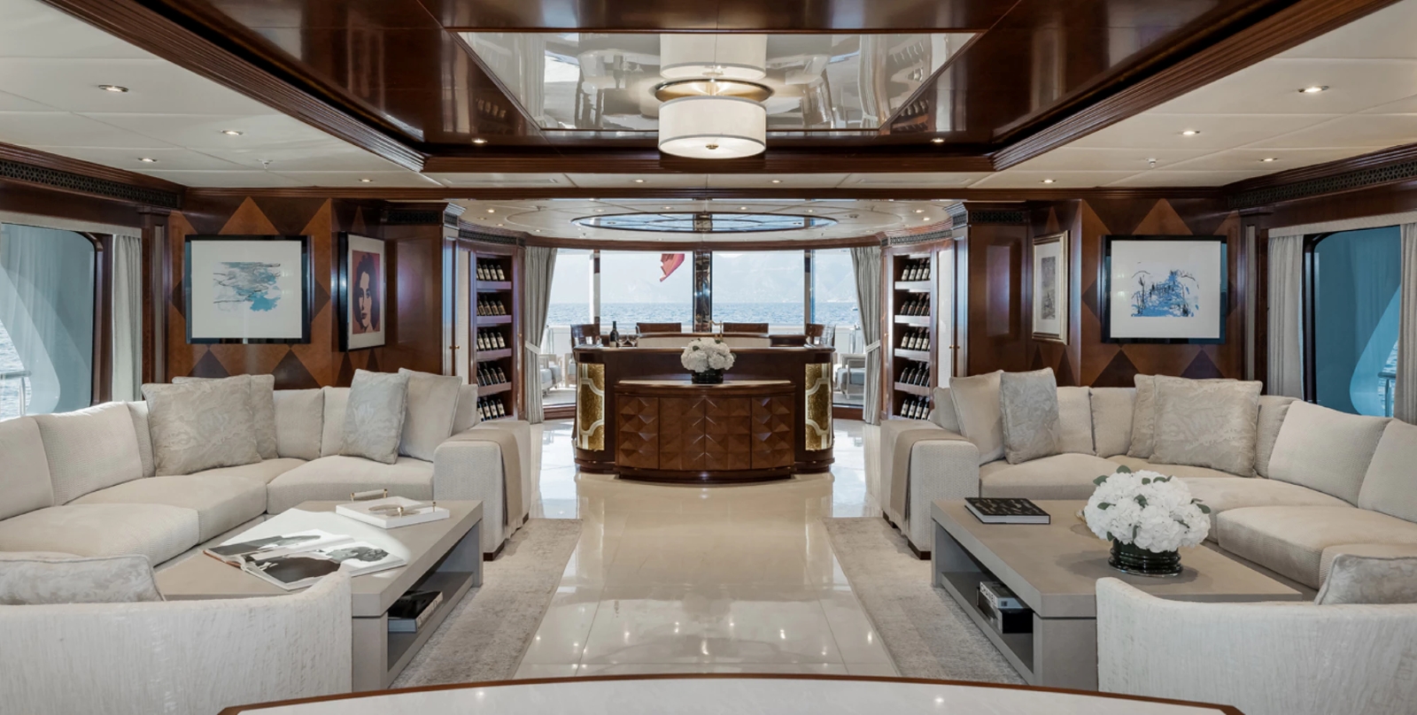 Interior Relaxation Area with bar.jpg