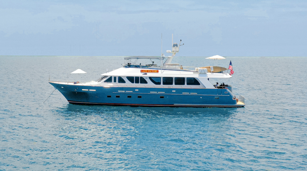 LADY VICTORY YACHT.png