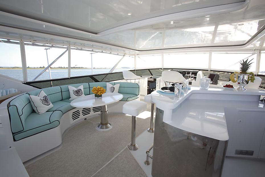 Lady-sharon-gale-yacht-upper-deck.jpg