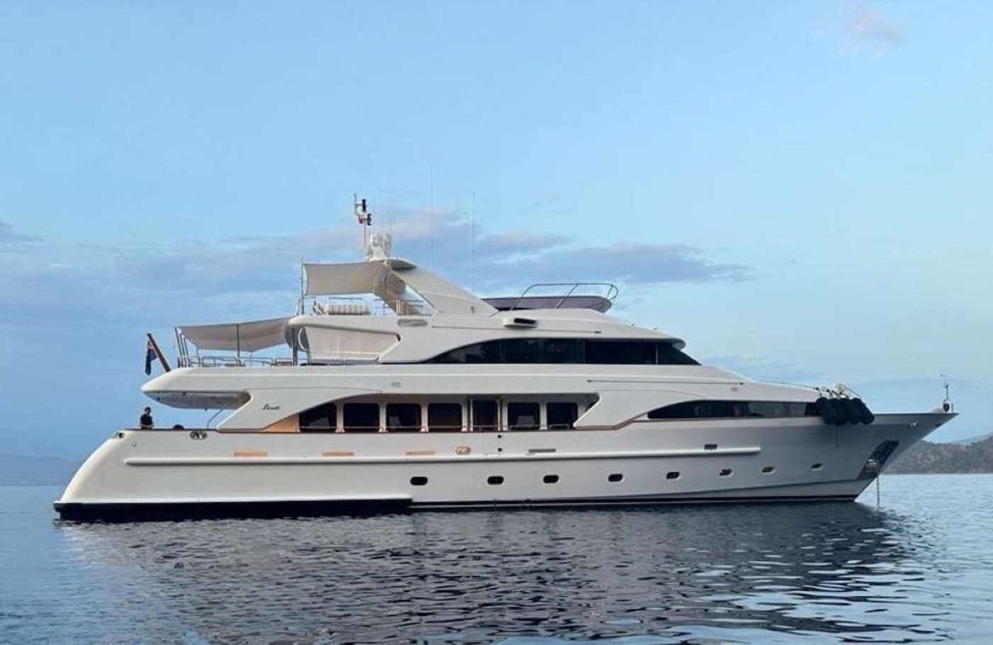Luxury Superyacht FRIENDSHIP.jpg