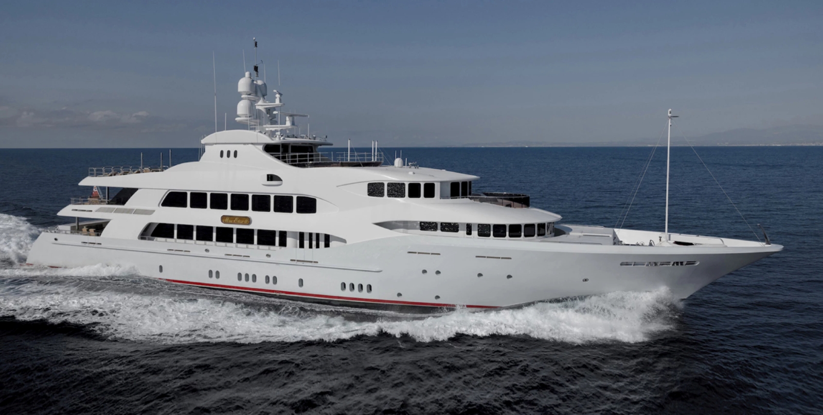 Luxury Superyacht IRON BLONDE 01.jpg