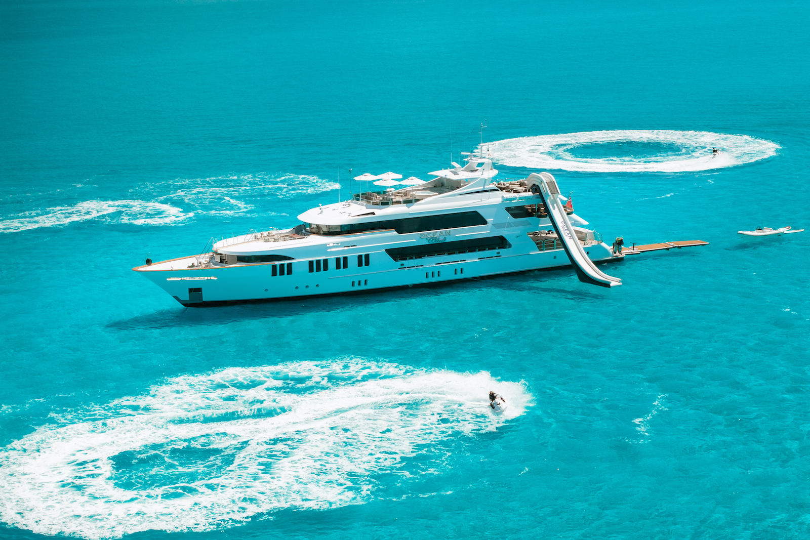 Luxury motor yacht OCEAN CLUB - Credit Ocean Air Media.jpg