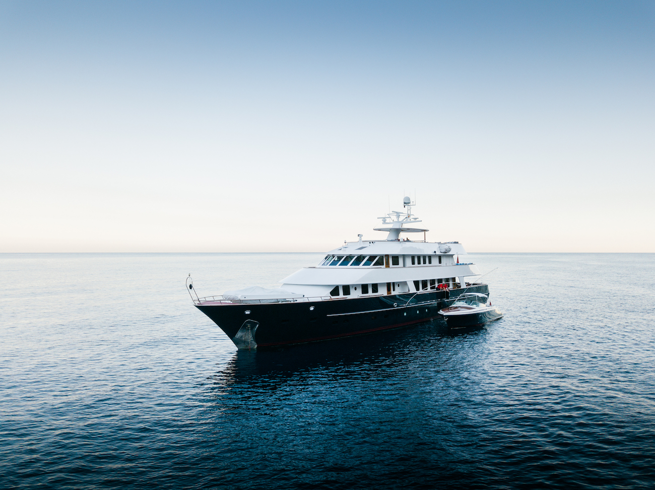 Luxury yacht CHESELLA.jpg