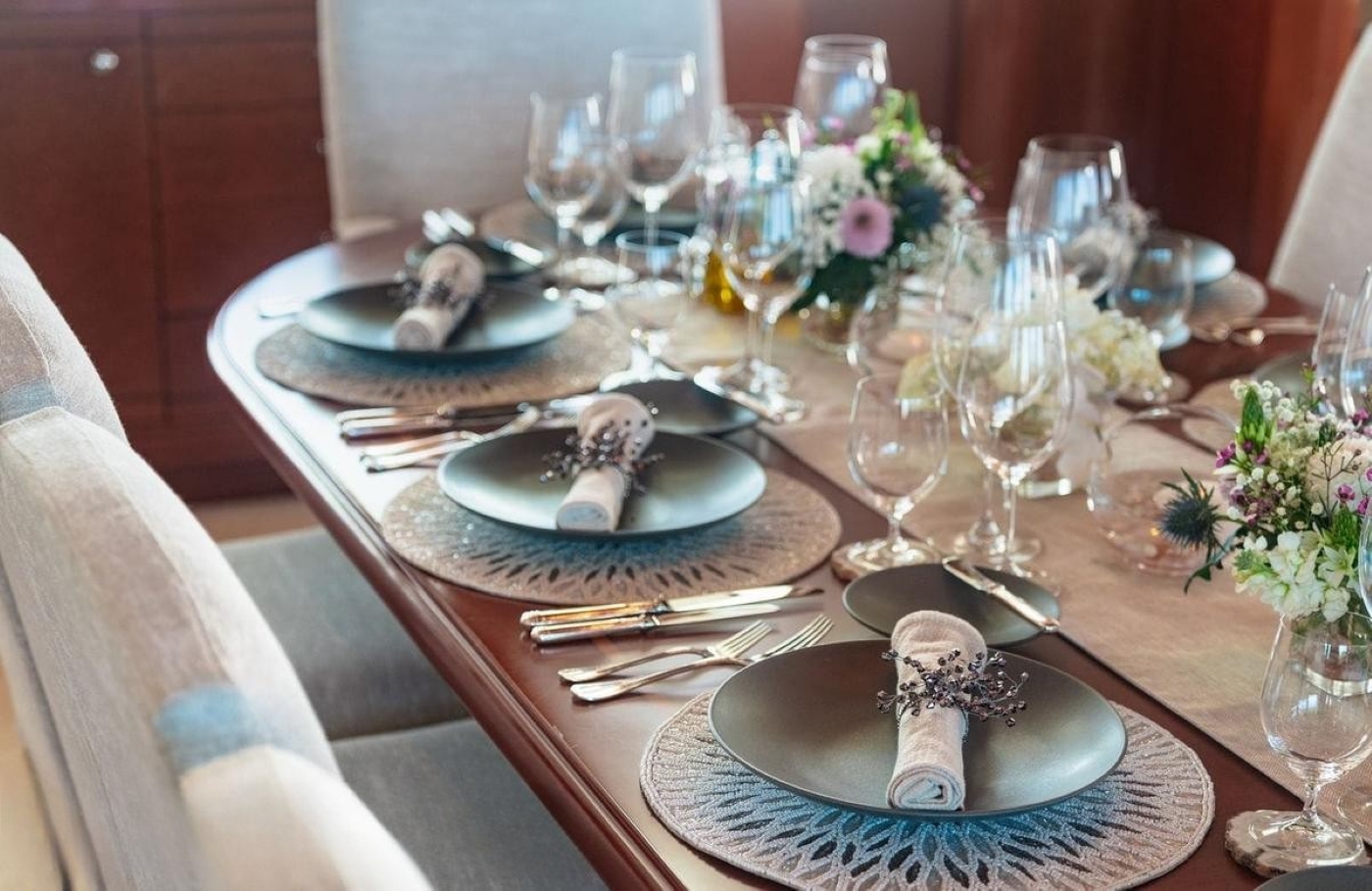 Main Dining 03.jpg
