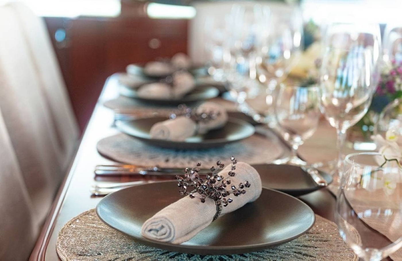 Main Dining 04.jpg