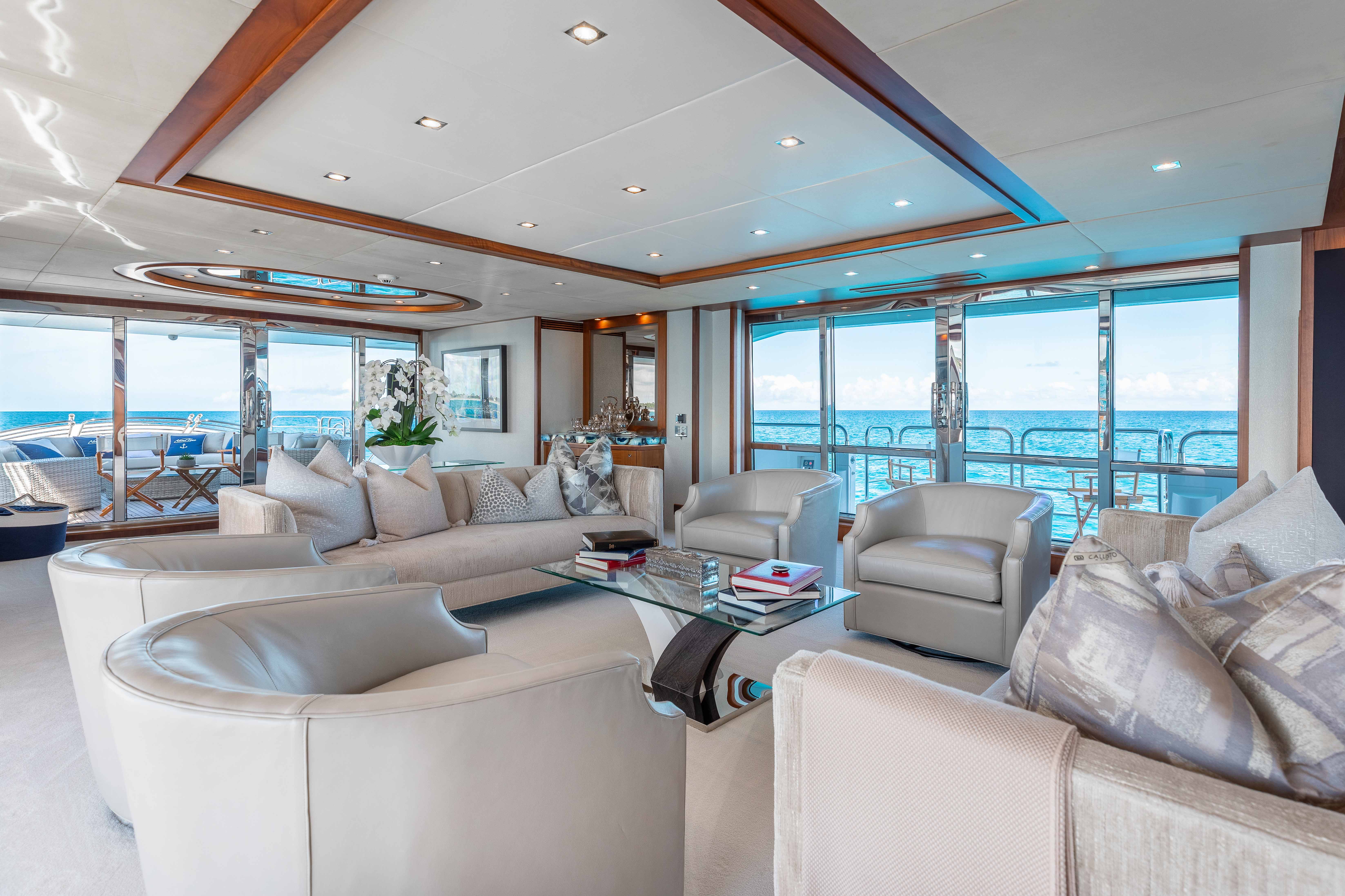 Main Salon Looking Aft.jpg