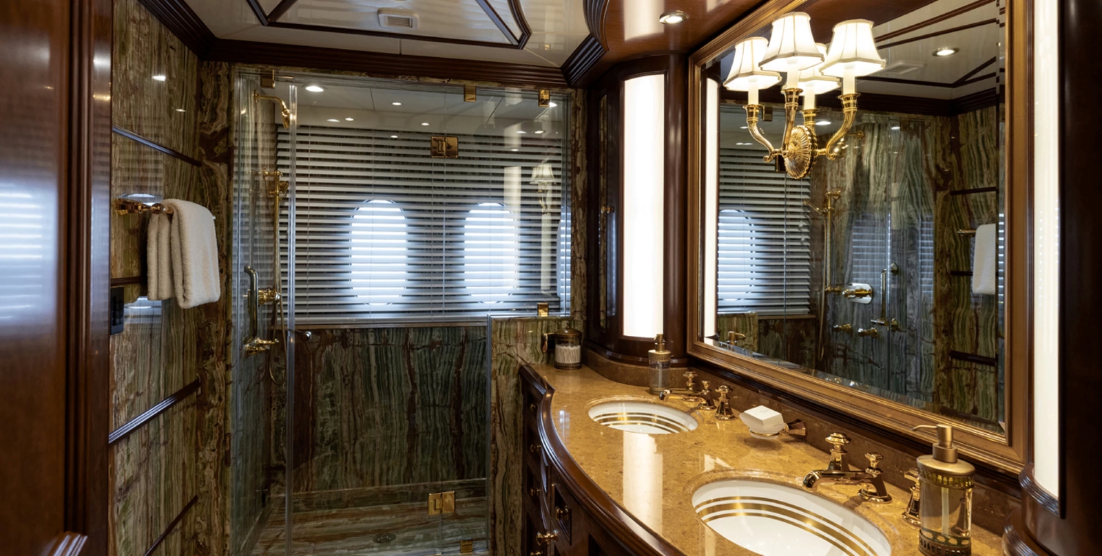 Master Washroom.jpg
