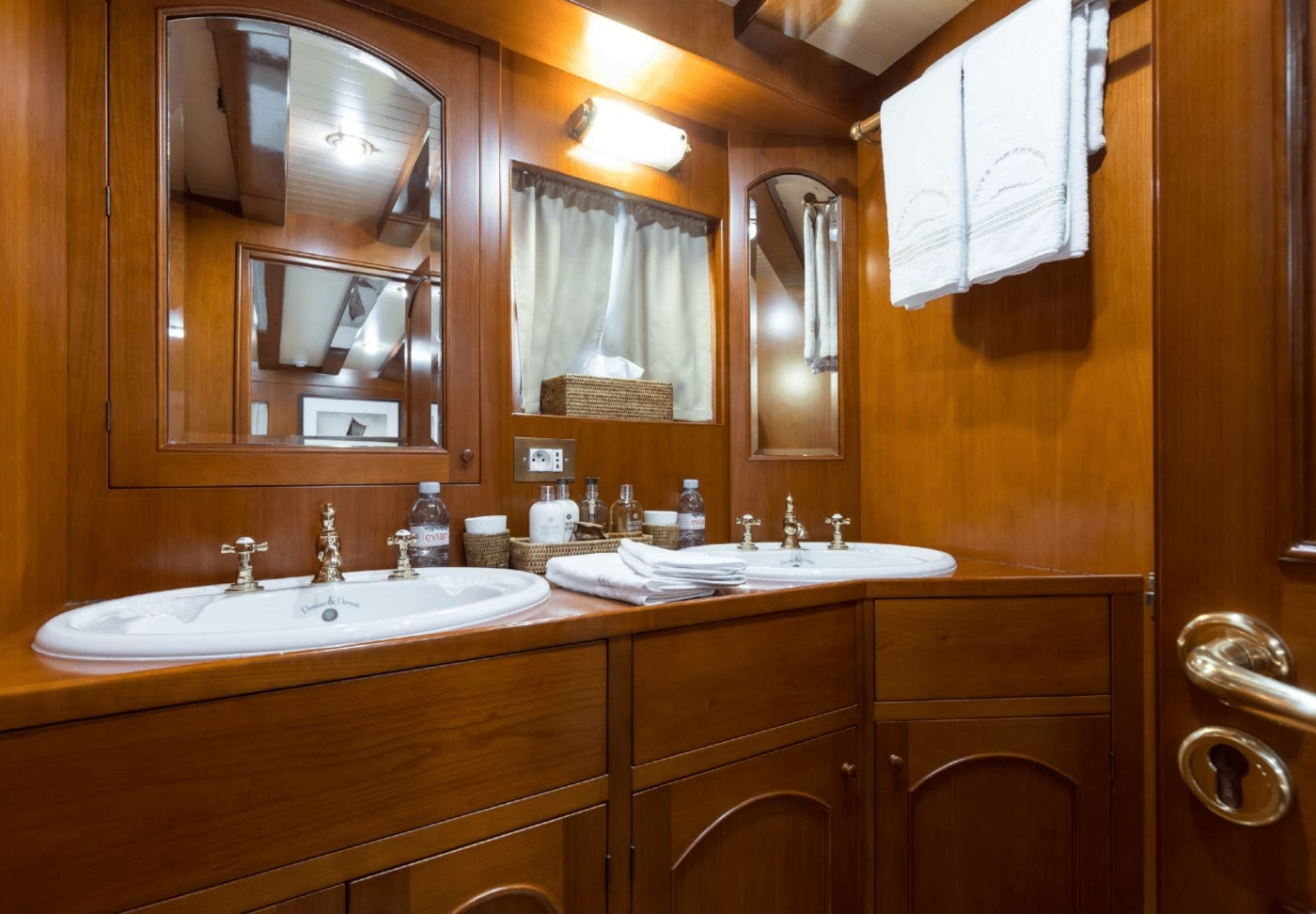Master bathroom.jpg