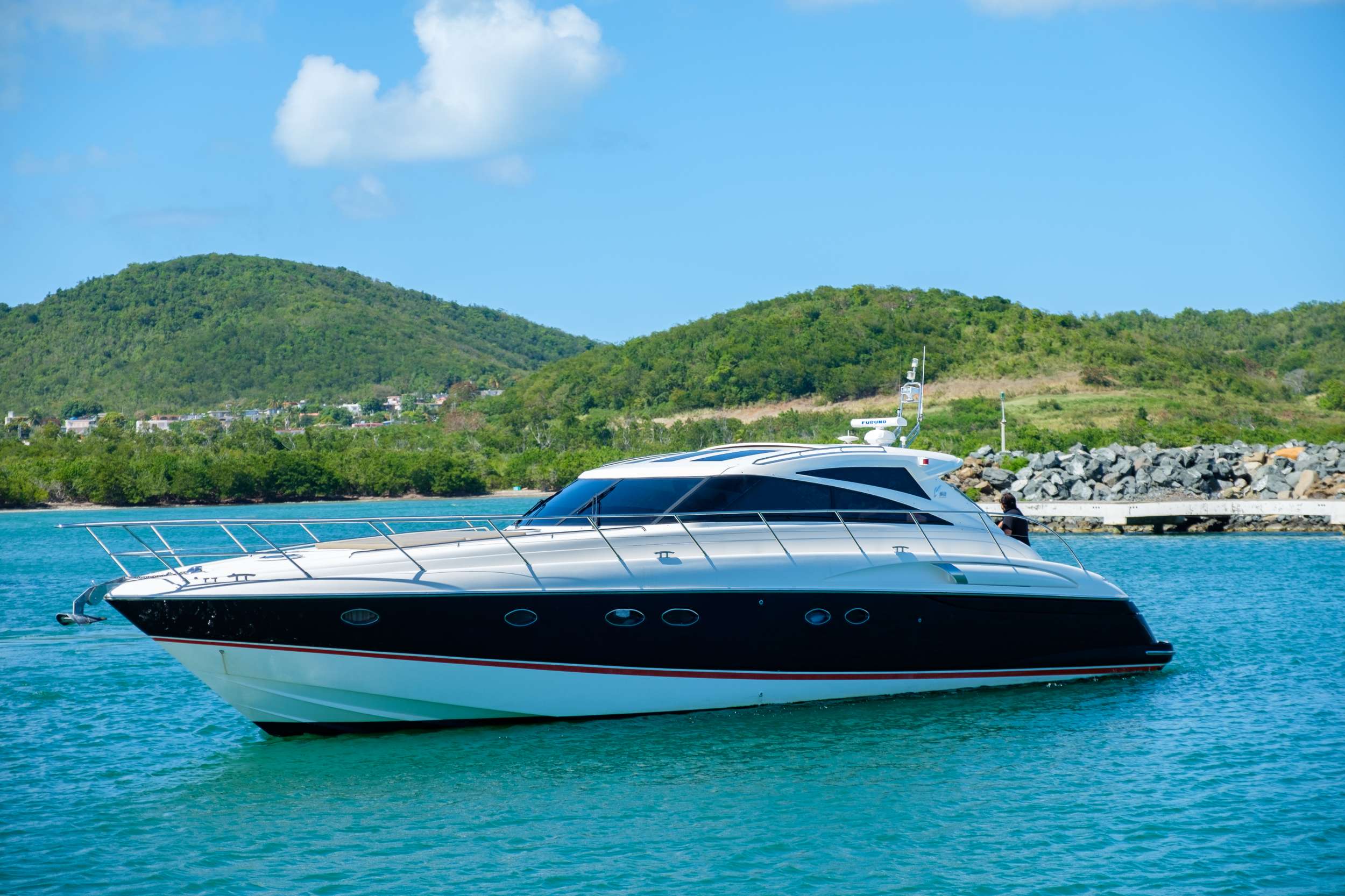 Motor yacht THE COMMISSIONER.jpg