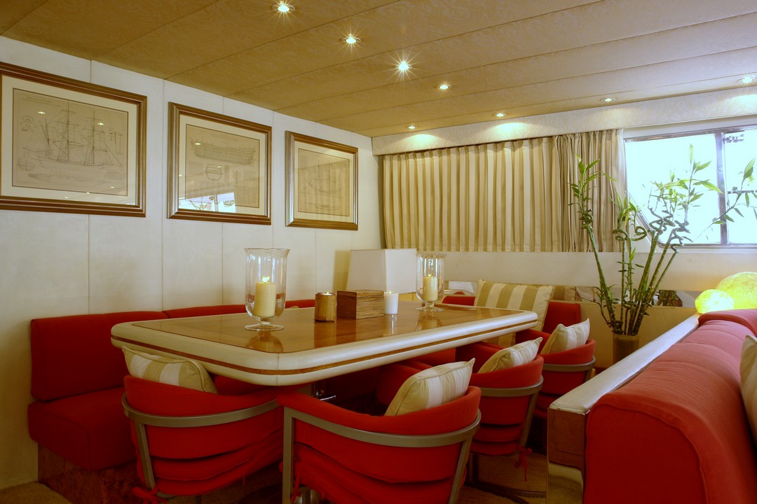 Open plan dining.jpg