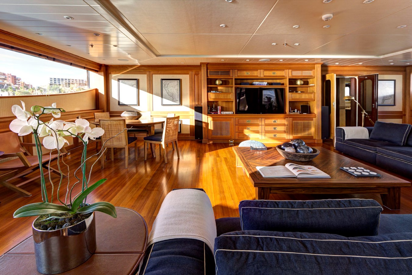 Skylounge 00001.jpg