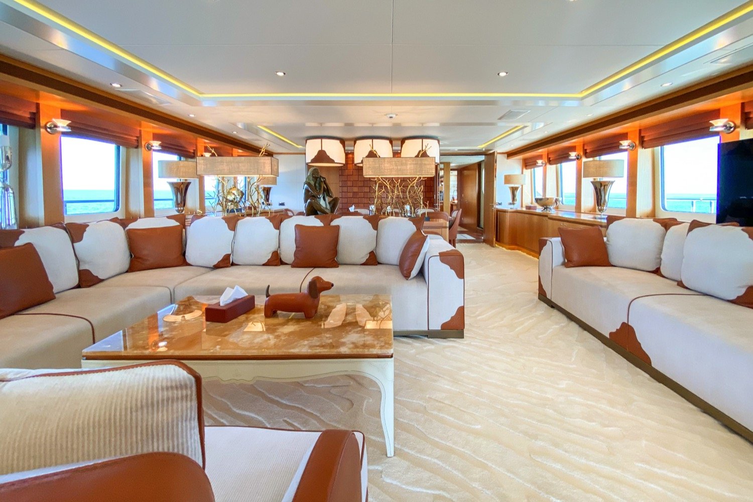Spacious main salon.jpg