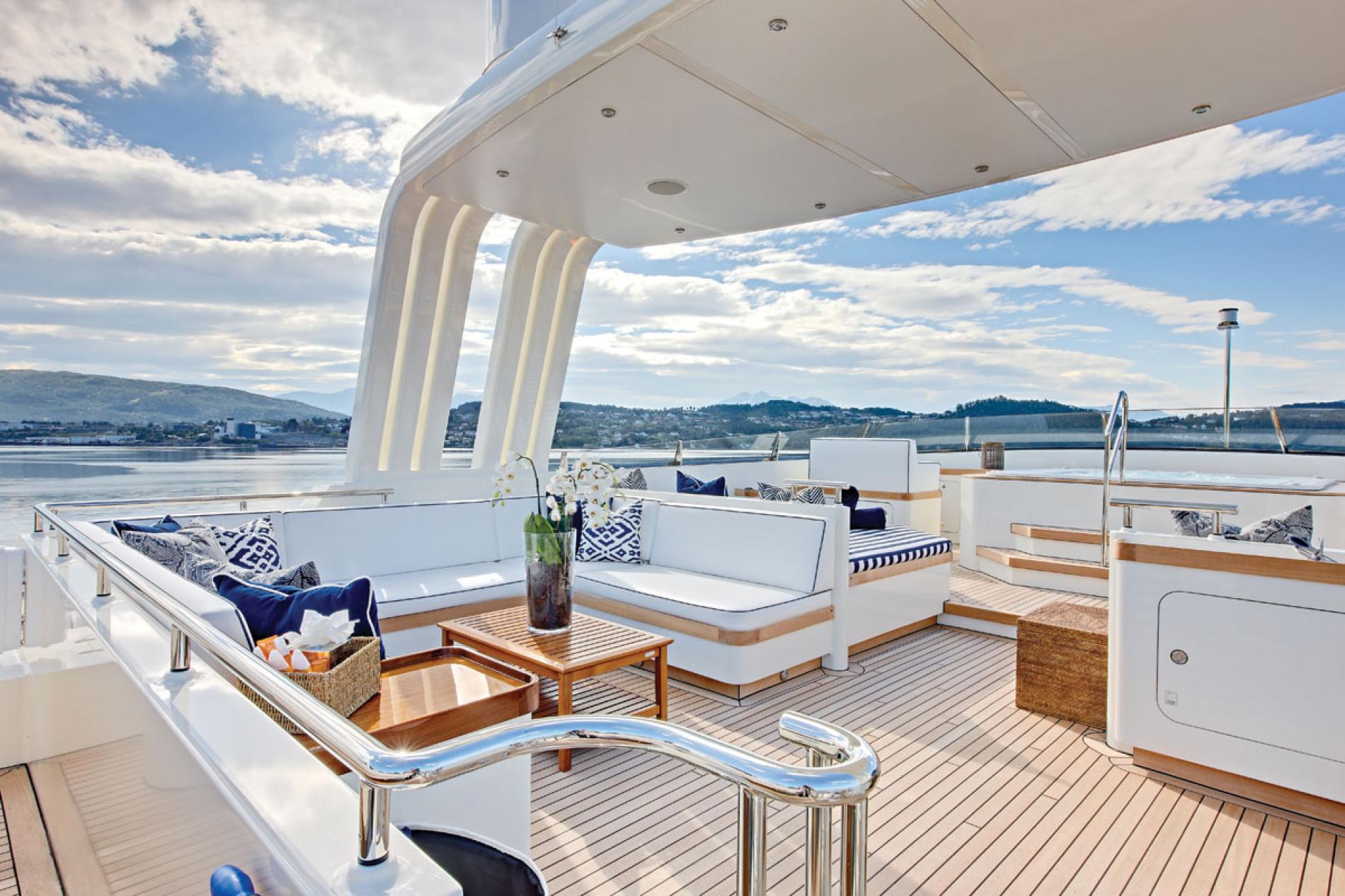 Sundeck seating.jpg