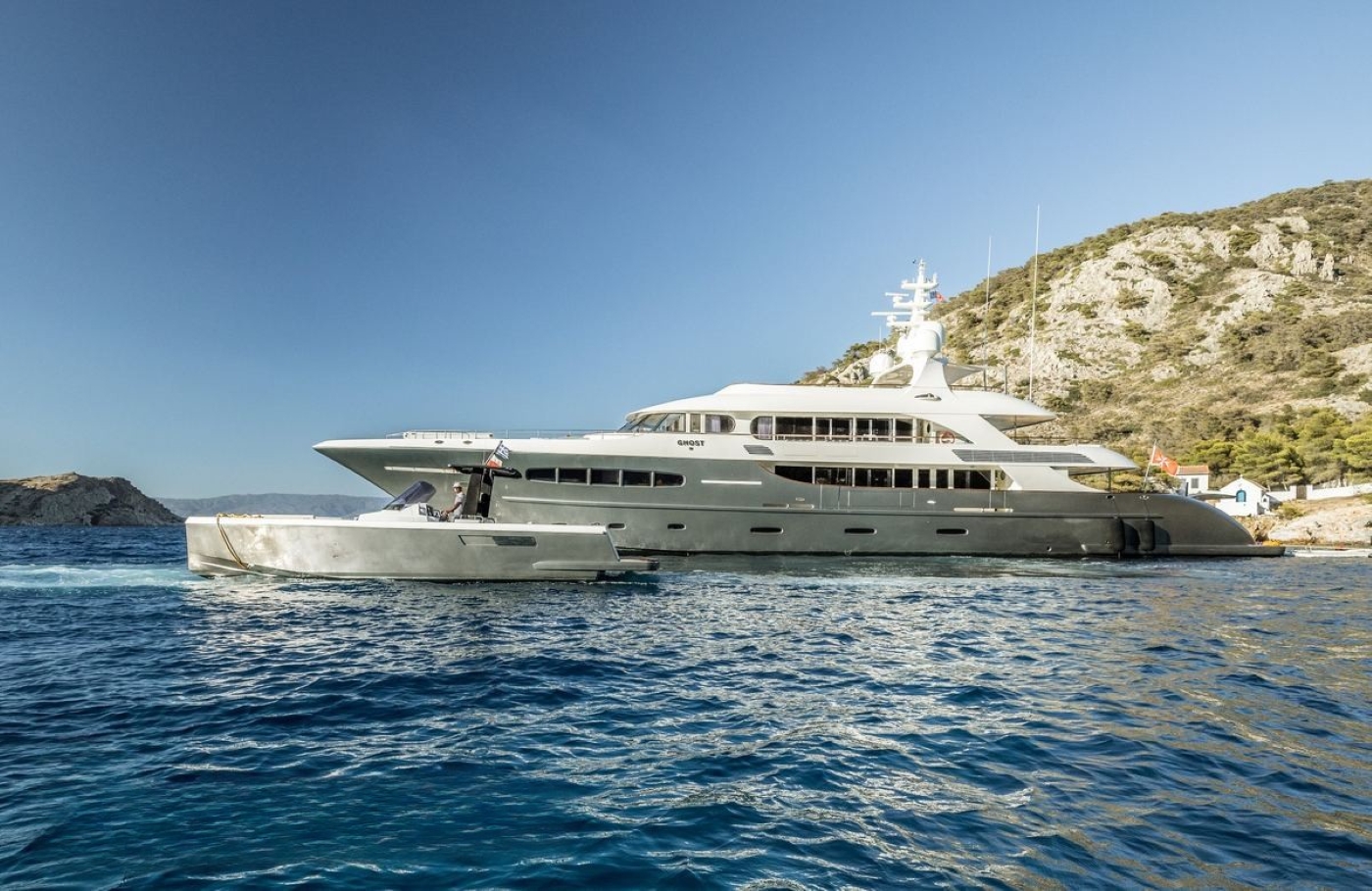 Superyacht GHOST III.jpg
