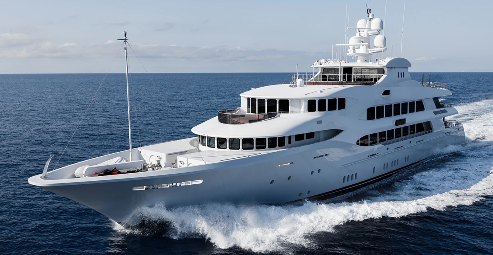 Superyacht IRON BLONDE 01.jpg