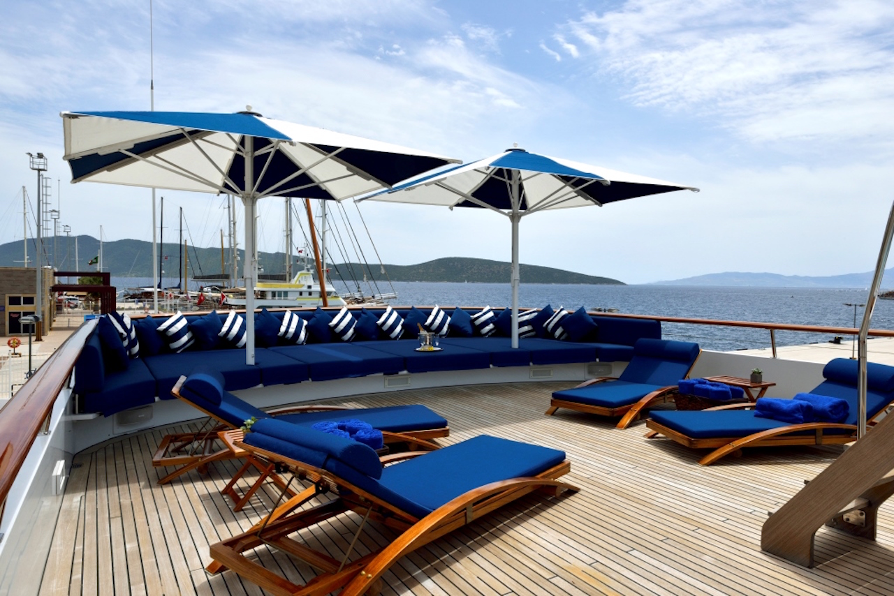 The Mercy Boys - Sundeck Sun Loungers.jpg