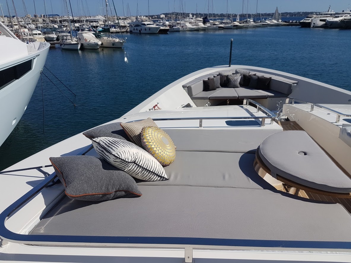 Upper foredeck sunpads.jpg