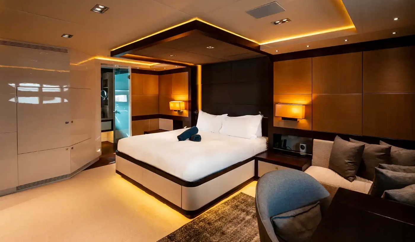 Vip Cabin 01.jpg