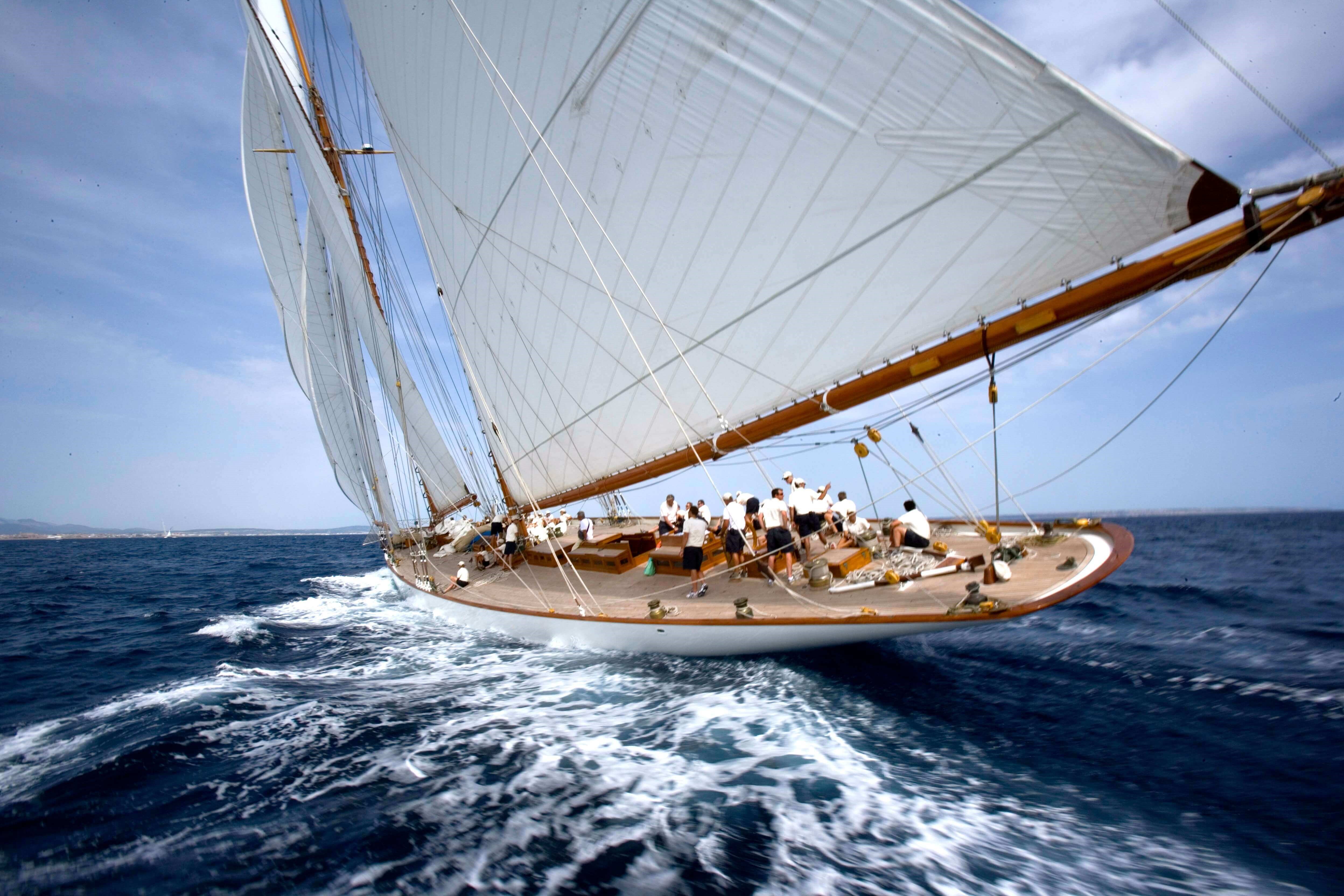 William Fife YACHT 105' - MOONBEAM IV .jpg