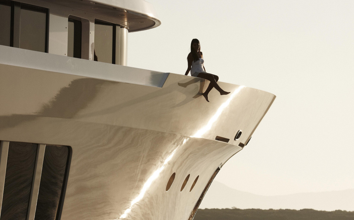 YAcht E&E by Vripack - profile with model.jpg